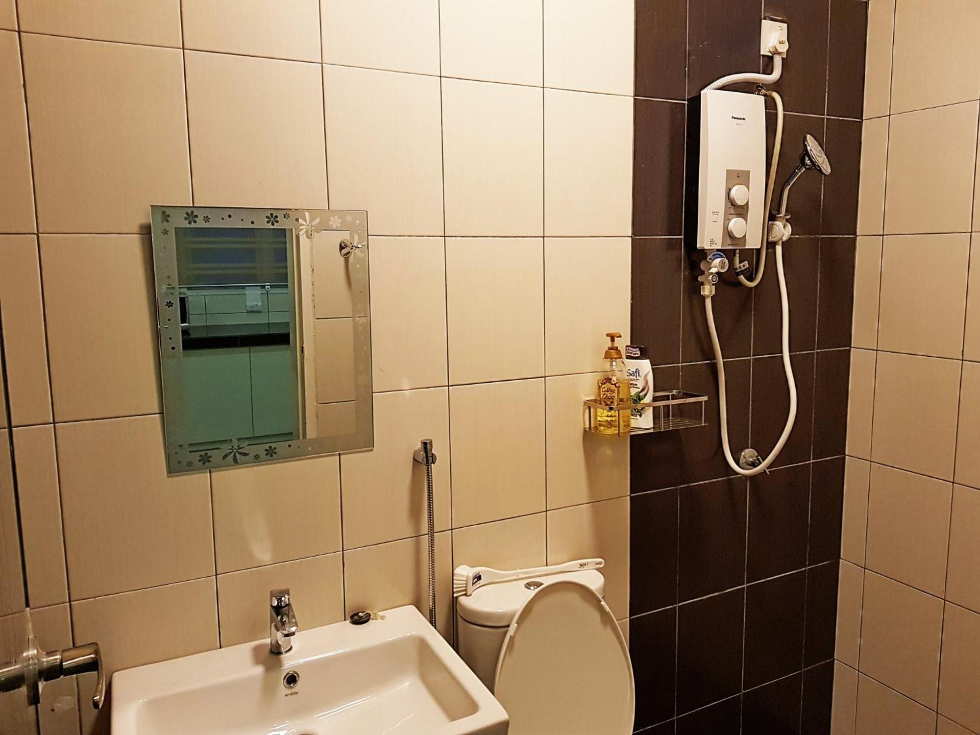 Selendang In Krubong Near Std Hang Jebat, Mitc & Utem Malacca Екстериор снимка