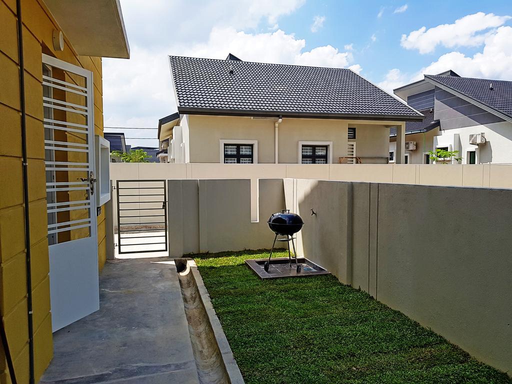 Selendang In Krubong Near Std Hang Jebat, Mitc & Utem Malacca Стая снимка